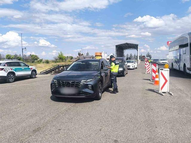 Gaziantep&rsquo;te şok yol kontrol uygulaması: 74 aranan şahıs yakalandı 2