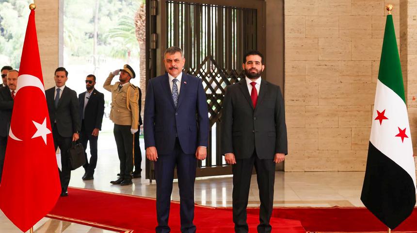 İ&ccedil;işleri Bakanı &Ccedil;ift&ccedil;i, Suriyeli mevkidaşı Hattab ile Şam'da g&ouml;r&uuml;şt&uuml;