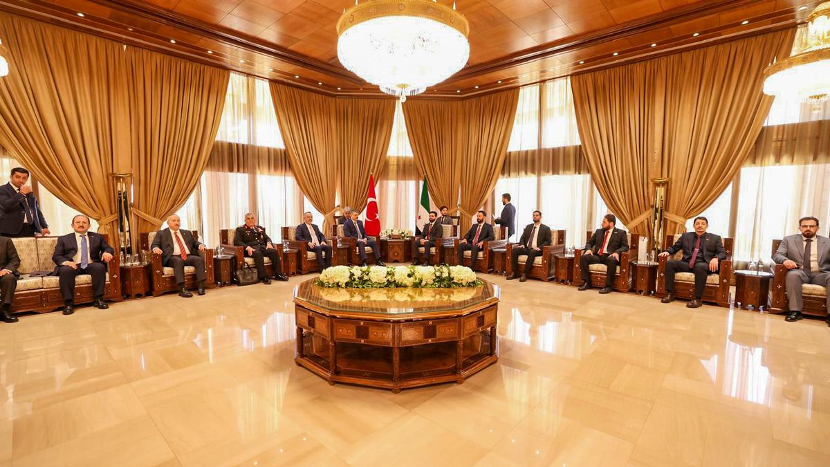 İ&ccedil;işleri Bakanı &Ccedil;ift&ccedil;i, Suriyeli mevkidaşı Hattab ile Şam da g&ouml;r&uuml;şt&uuml; 1