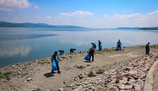 Sapanca G&ouml;l&uuml;'nde 200 personelle temizlik &ccedil;alışması yapıldı