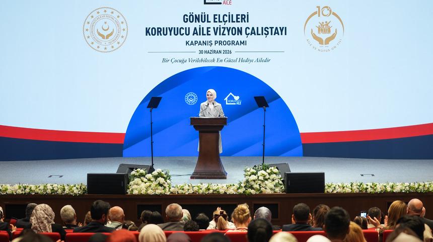 Bakan G&ouml;ktaş, "G&ouml;n&uuml;l El&ccedil;ileri Koruyucu Aile Vizyon &Ccedil;alıştayı" kapanış programında konuştu