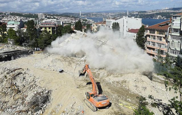 AKM'nin yıkımı tamamlandı 