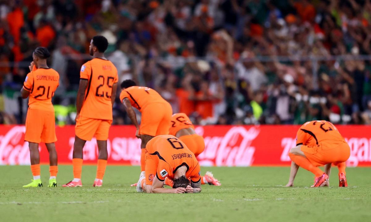Hollanda da Ronald Koeman d&ouml;nemi sona erdi! 1