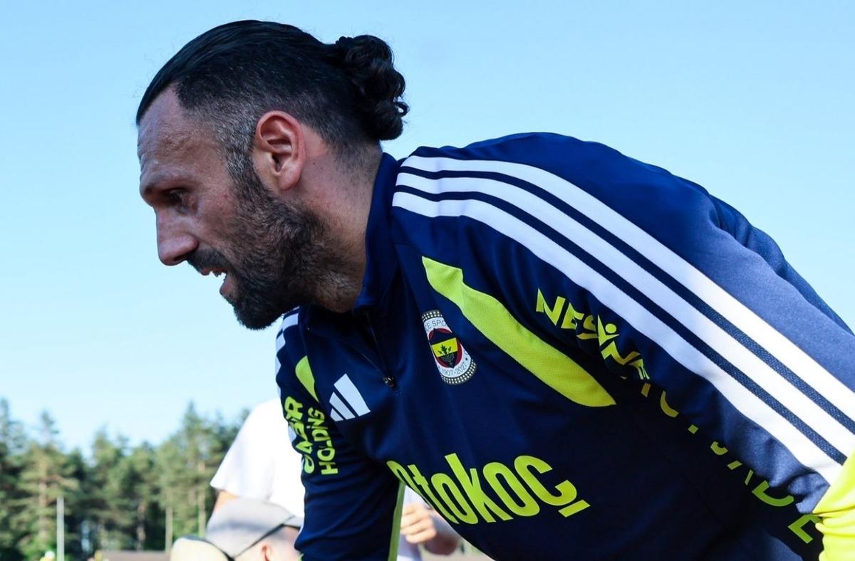 İsmail Kartal ne yapacağını şaşırdı! Fenerbahçe de bir sakatlık daha: Gece yarısı MR a girdi 1