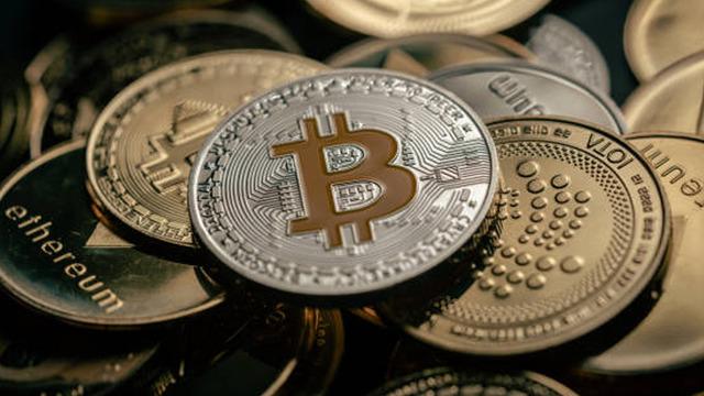 Bitcoin neden d&uuml;şt&uuml;? 21 ayın dip seviyesi test edildi