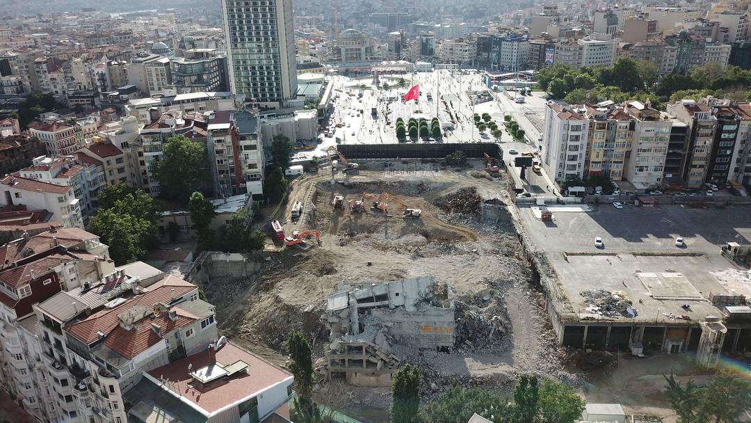 AKM tamamen yıkıldı!  İşte havadan &ccedil;ekilen g&ouml;r&uuml;nt&uuml;ler