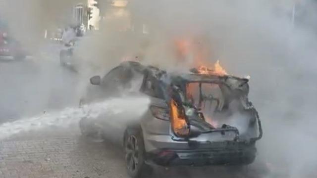 Osmaniye’de seyir halindeki otomobil yandı