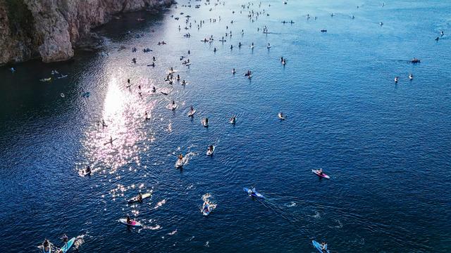 Sabah 05.00'te yüzlerce insan bunun için toplanıyor! Antalya'da ilginç görüntü
