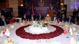 Aldığımız tedbirlerle dövizdeki oyunu bozuyoruz