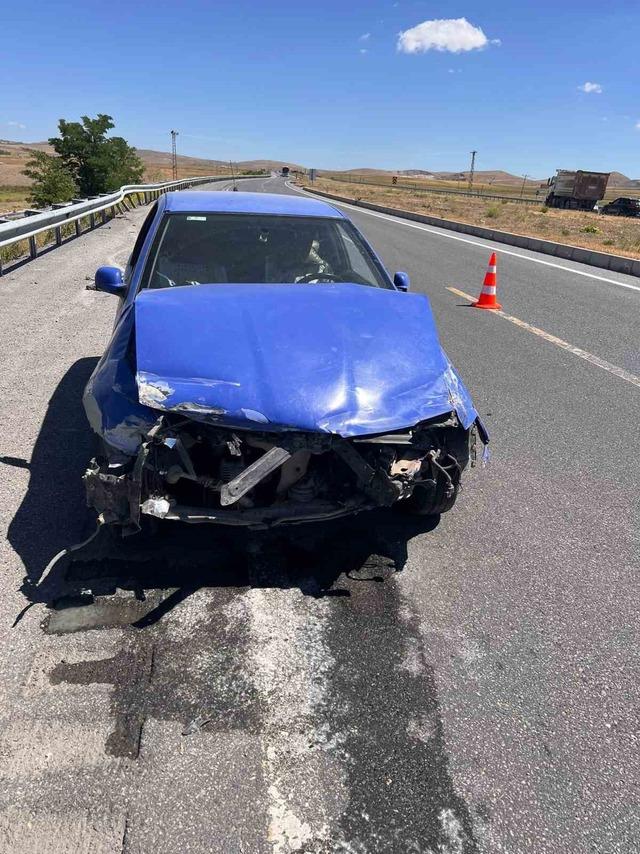 Van’da araçlar çarpıştı: 8 yaralı 2