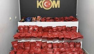 Niğde&rsquo;de ka&ccedil;ak t&uuml;t&uuml;n operasyonu: 272 paket ele ge&ccedil;irildi