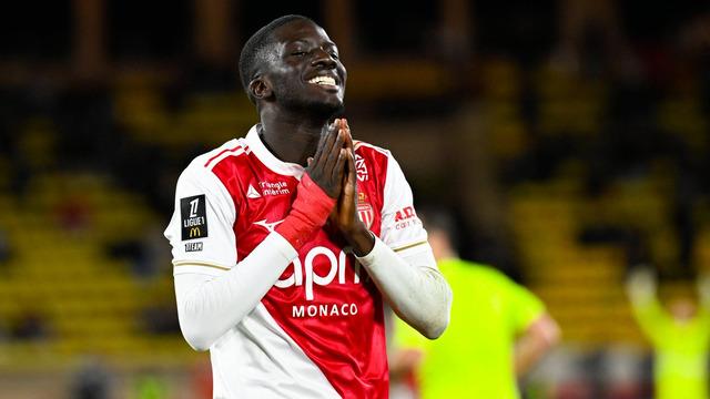 Beşiktaş'ın yeni sol beki İstanbul'a geldi! Kassoum Ouattara transferinin maliyeti belli oldu