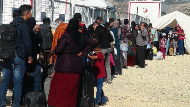 Bayram için ülkelerine giden Suriyeli sayısı 20 bini aştı
