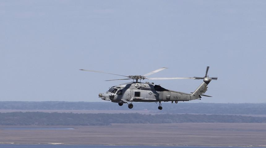 ABD helikopteri Umman Denizi'ne acil iniş yaptı: 1 kişi kayıp