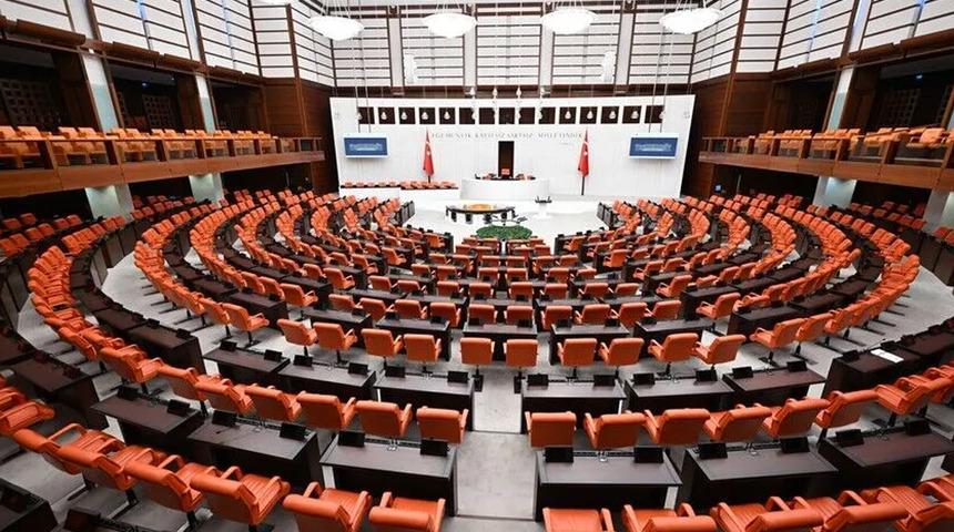 Binlerce kişinin g&ouml;z&uuml; kulağı bu gelişmede! &Ouml;ğrenci affı teklifi Meclis&rsquo;e sunuluyor