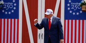 Trump'tan &Ccedil;in'e g&ouml;zdağı: "Buna izin vermeyeceğiz"