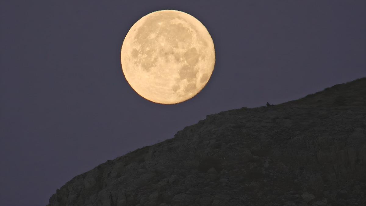 Yer Bitlis! Ay ve güneş yan yana: Hem gece hem gündüz yaşandı 1