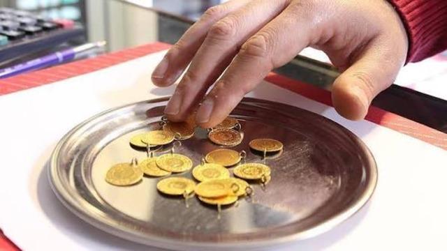 Altın fiyatları ne kadar oldu, düştü mü arttı mı? 2 Temmuz 2026 gram, çeyrek, Cumhuriyet altını...