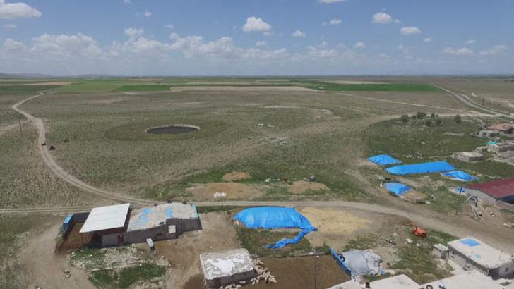 Konya'da ortaya çıkan obruklar korkutuyor G1