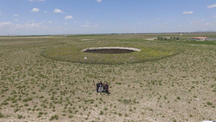 Konya'da ortaya çıkan obruklar korkutuyor G3