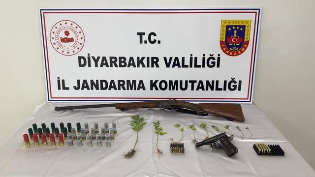 Diyarbakır'da uyuşturucu operasyonu! CHP Çüngüş İlçe Başkanı ve oğlu gözaltına alındı