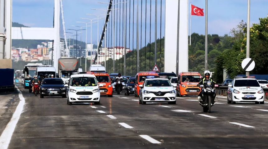 İki kıtayı 38 yıldır birleştiriyor: Ge&ccedil;iş sayısı 2,3 milyara ulaştı