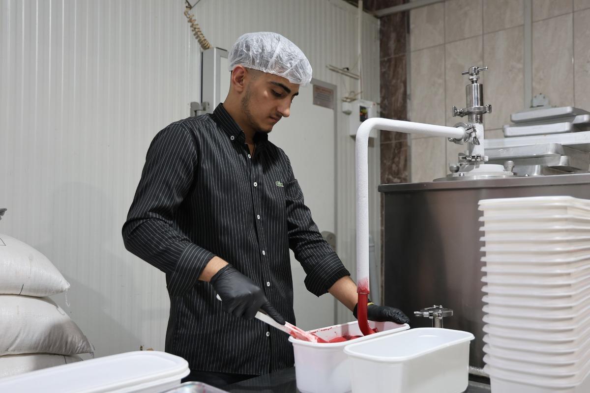 G&uuml;nde 1 tona kadar &uuml;retiliyor, kilosu 700 liradan satılıyor 2
