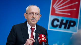 Kılıçdaroğlu'nun koltuğuna aday çıktı: Muratpaşa Belediye Başkanı Uysal Kesinlikle diyerek duyurdu