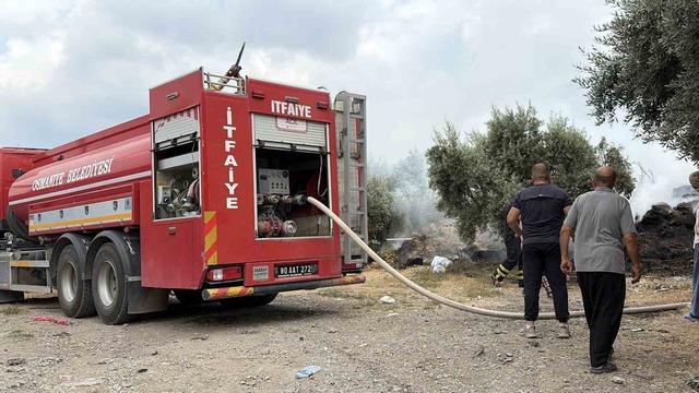Osmaniye&rsquo;de bah&ccedil;edeki saman balyaları yandı, zeytin fidanları zarar g&ouml;rd&uuml; 2