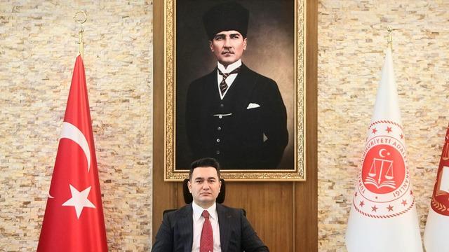 Mersin Cumhuriyet Başsavcısı Yasin Emre görevine başladı