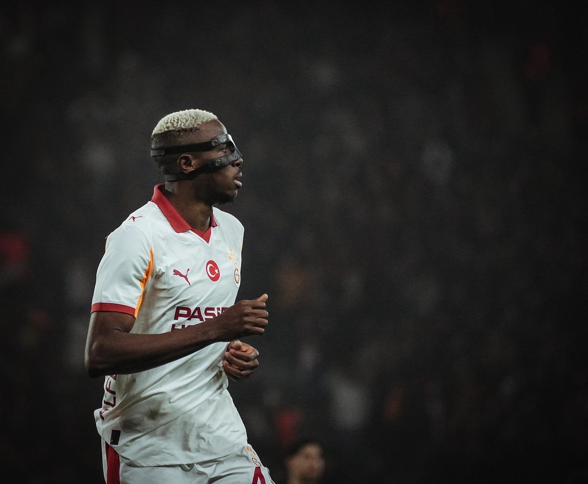 Victor Osimhen için dev zirve! Fransızlar duyurdu: "Dün Madrid deydi" 2
