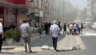 L&uuml;ks ara&ccedil; alevlere teslim oldu