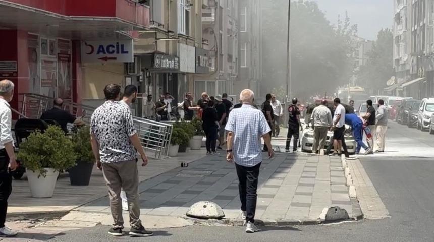 L&uuml;leburgaz'da l&uuml;ks ara&ccedil; alevlere teslim oldu