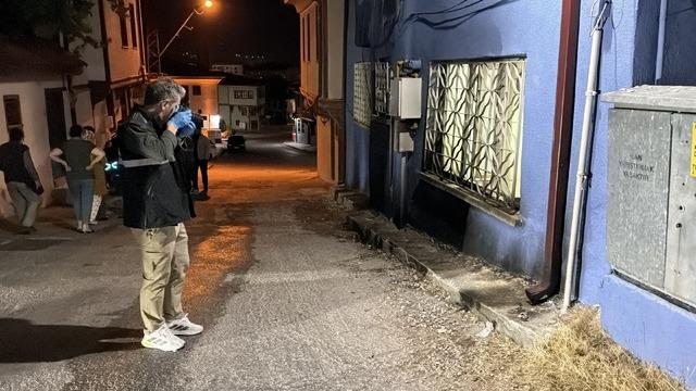Eskişehir de bir evde çıkan yangın söndürüldü 3
