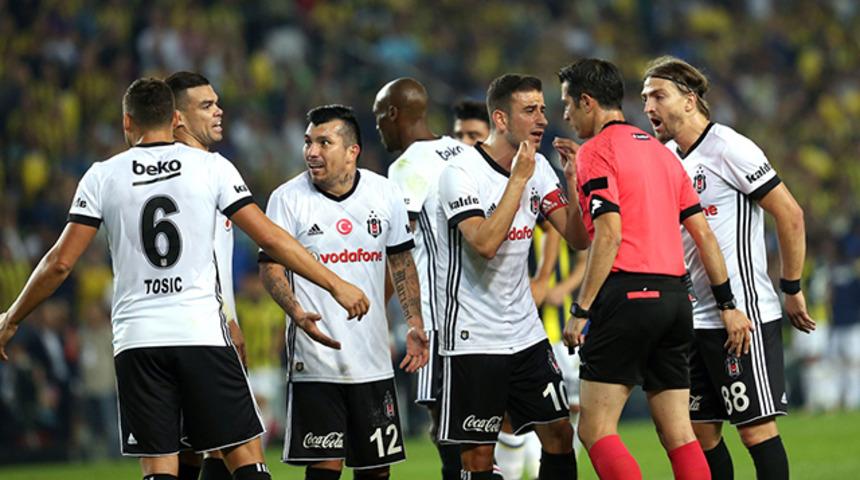 Galatasaray, Oğuzhan Özyakup'un menajeri ile transfer görüşmesi yaptı!