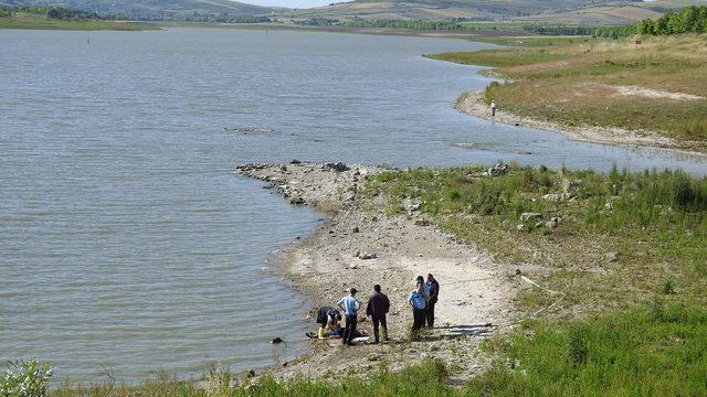 Balıkçıların oltasına erkek cesedi takıldı