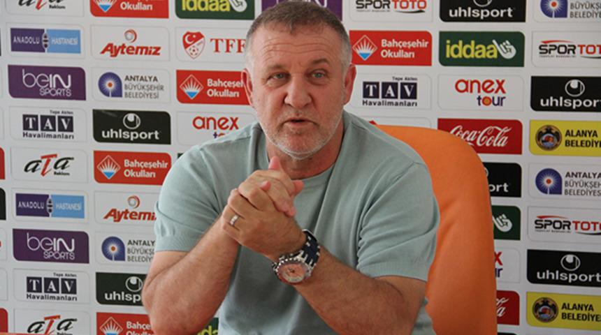 Aytemiz Alanyaspor, Mesut Bakkal'ın sözleşmesini uzattı