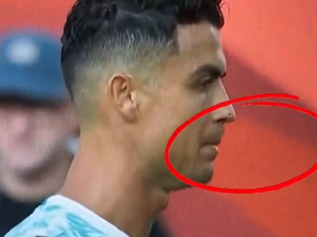 Cristiano Ronaldo hem rekorla hem "Bismillah" s&ouml;zleriyle D&uuml;nya Kupası'nı salladı!