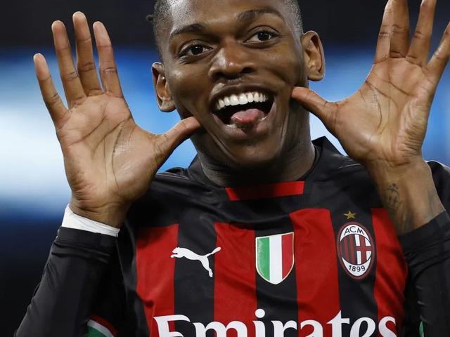 Devler pazarında Rafael Leao savaşı! Galatasaray ve Fenerbah&ccedil;e 70 Milyon Euro'luk yıldız i&ccedil;in karşı karşıya...