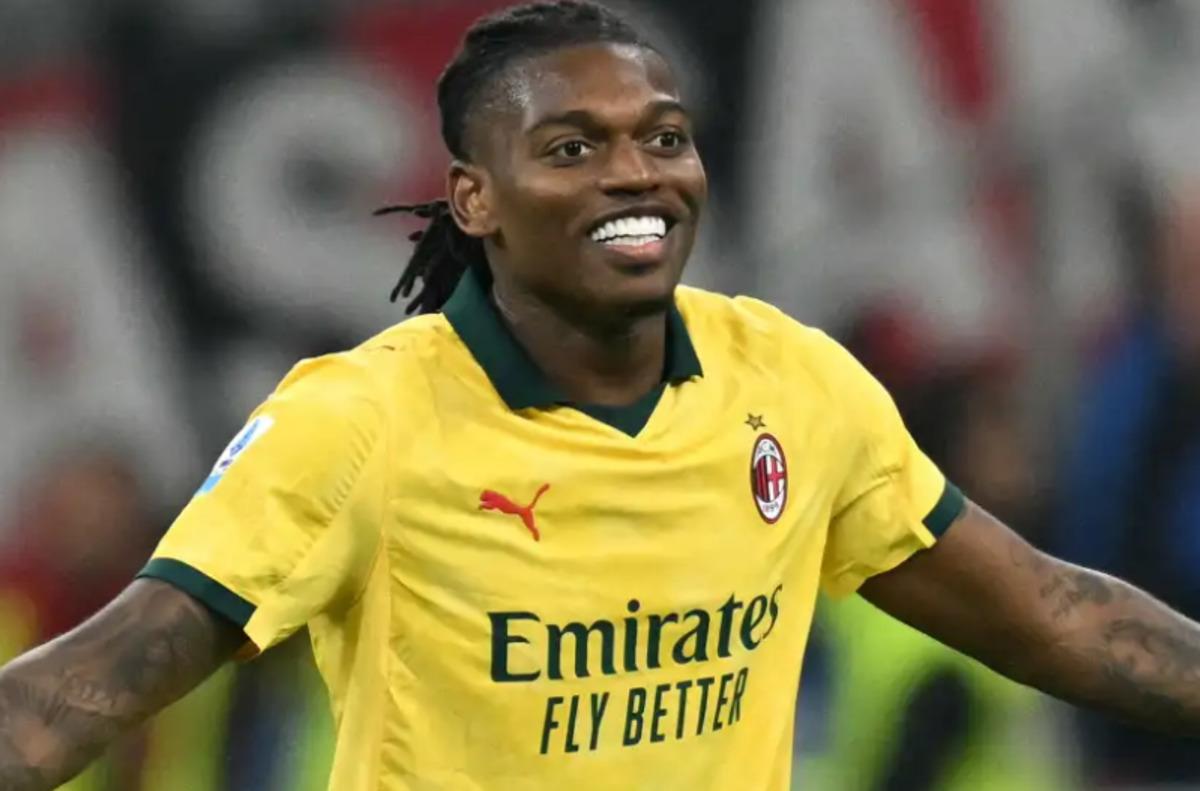 Devler pazarında Rafael Leao savaşı! Galatasaray ve Fenerbahçe 70 Milyon Euro luk yıldız için karşı karşıya... 1