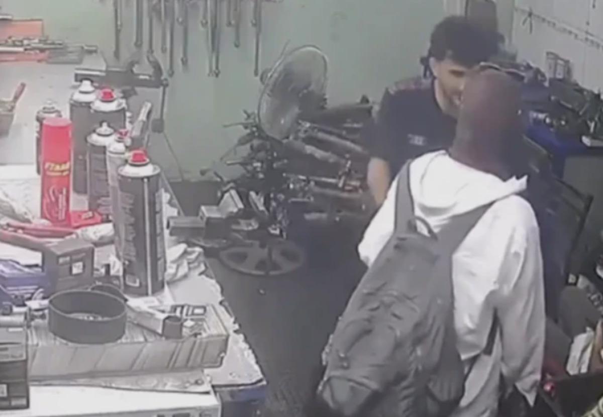 Kadının tacizine uğrayan adam anlattı: "Öpmeye çalıştı, bedenime dokundu" 2