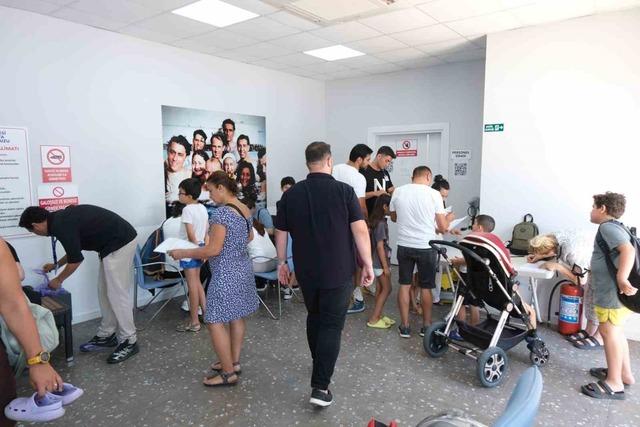&Uuml;cretsiz y&uuml;zme kurslarında ilk etap başladı 1