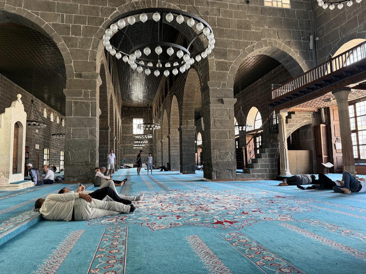 40 derece sıcaktan bunaldılar: Bakın çözümü nerede buldular! 4