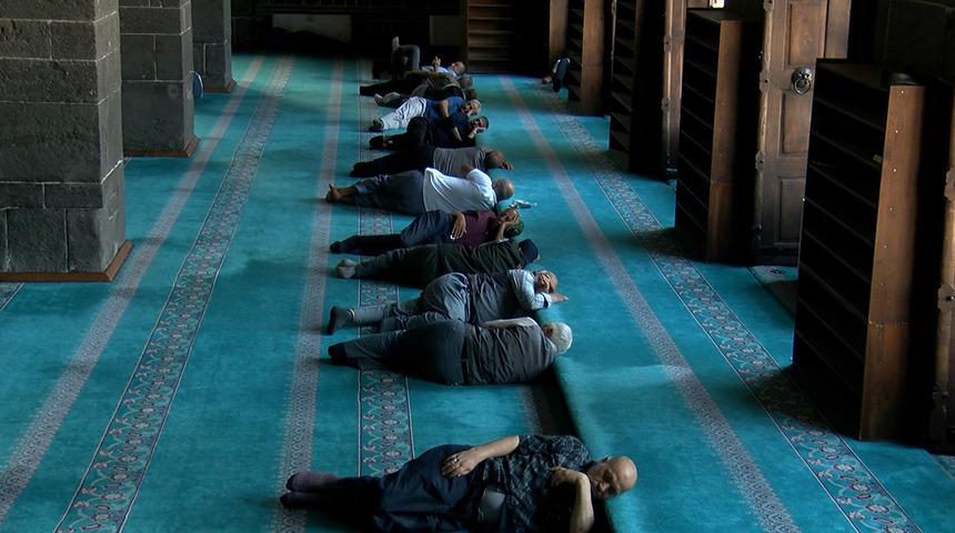 40 derece sıcaktan bunaldılar: Bakın &ccedil;&ouml;z&uuml;m&uuml; nerede buldular! 