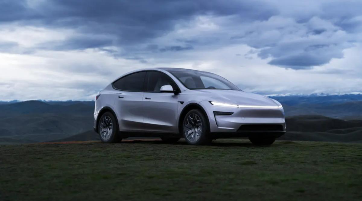 Tesla dan geniş aileleri ilgilendiren yeni Model Y versiyonu 1