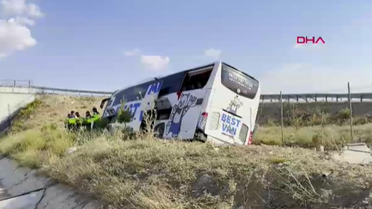 İstanbul dan Irak a giden yolcu otob&uuml;s&uuml; Aksaray dan kaza yaptı: &Ccedil;ok sayıda yaralı var 6