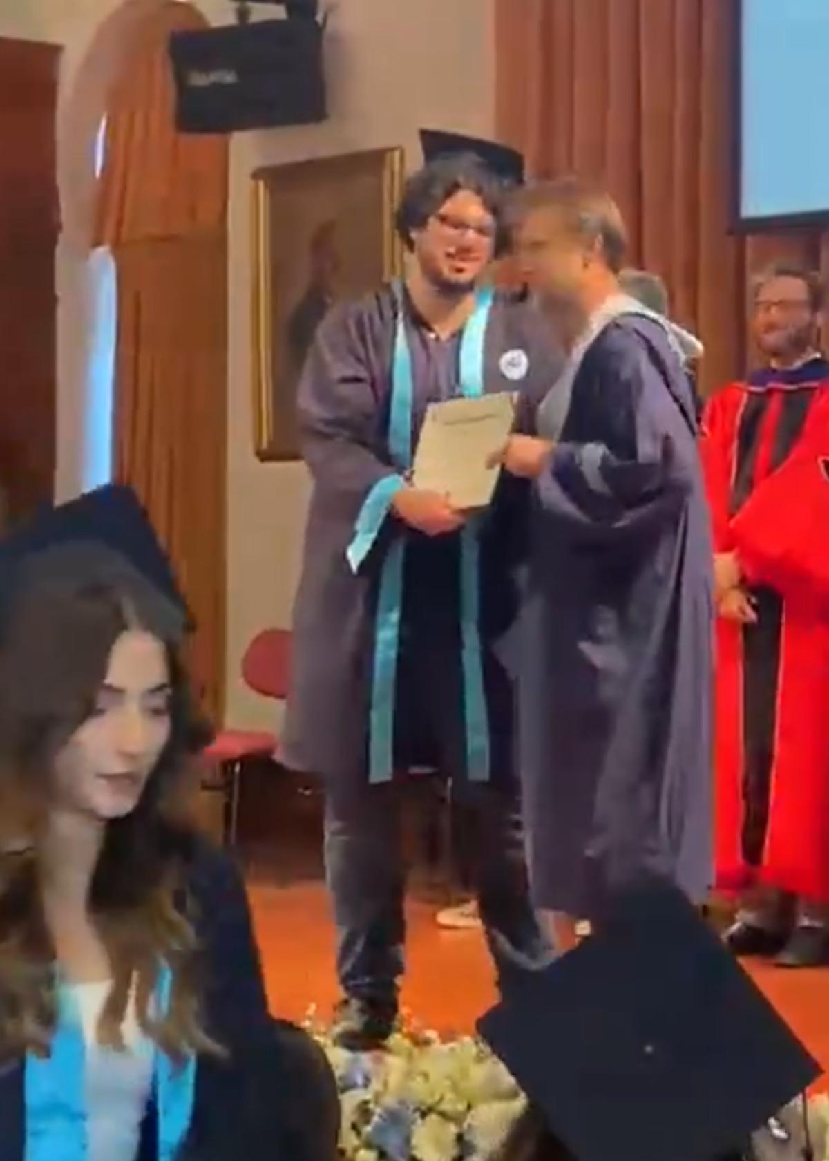 Boğaziçi Üniversitesi nde olaylı mezuniyet töreni! Öğrencinin üniversiteye girişi 5 yıl boyunca yasaklandı 1