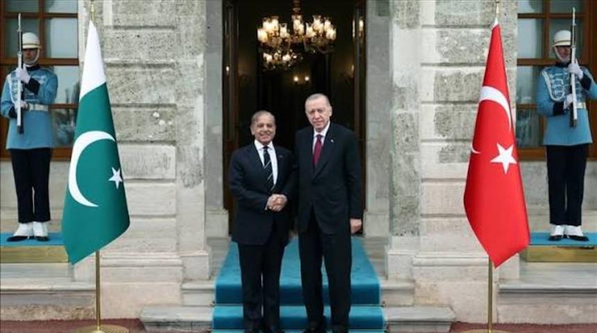Pakistan Başbakanı Şerif Cumhurbaşkanı Erdoğan'la g&ouml;r&uuml;şmek &uuml;zere T&uuml;rkiye'ye gelecek