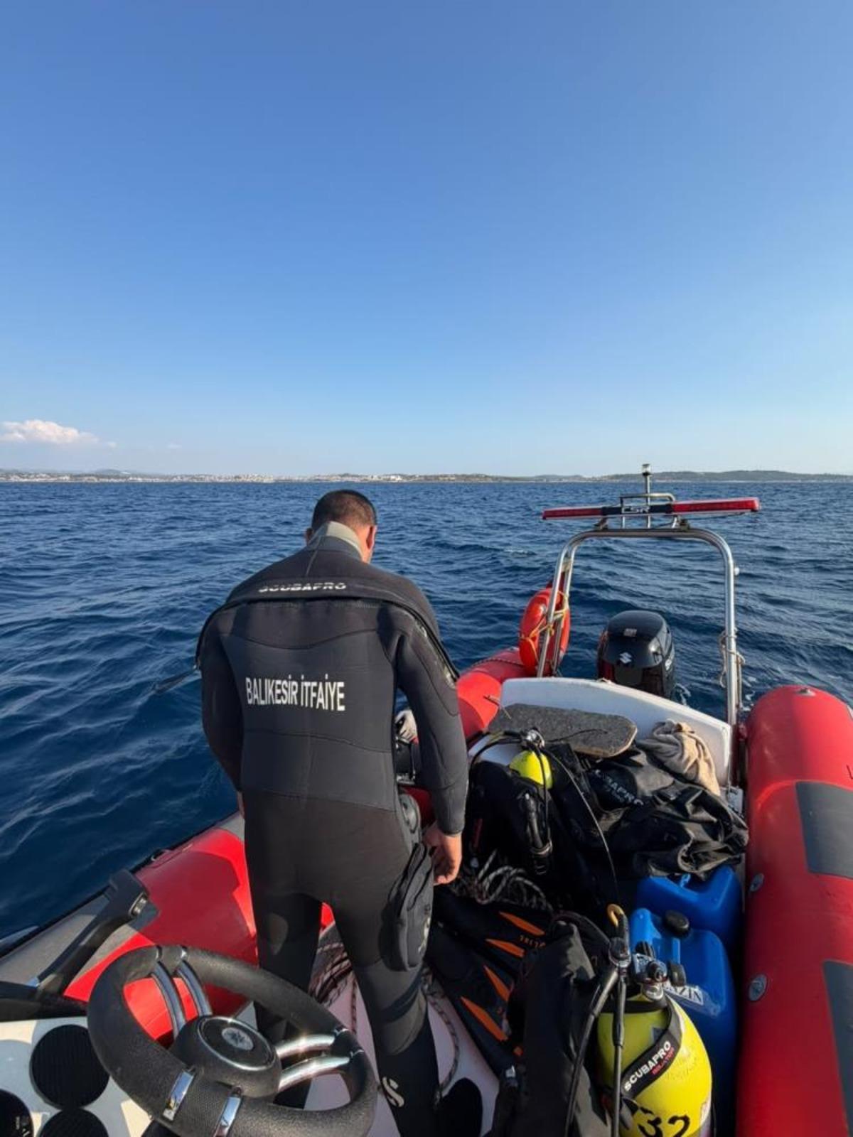 Ayvalık ta tekne turunda kaybolan gencin cansız bedenine ulaşıldı 3