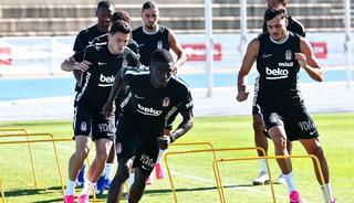 Kassoum Ouattara, Beşiktaş formasıyla ilk antrenmanına &ccedil;ıktı